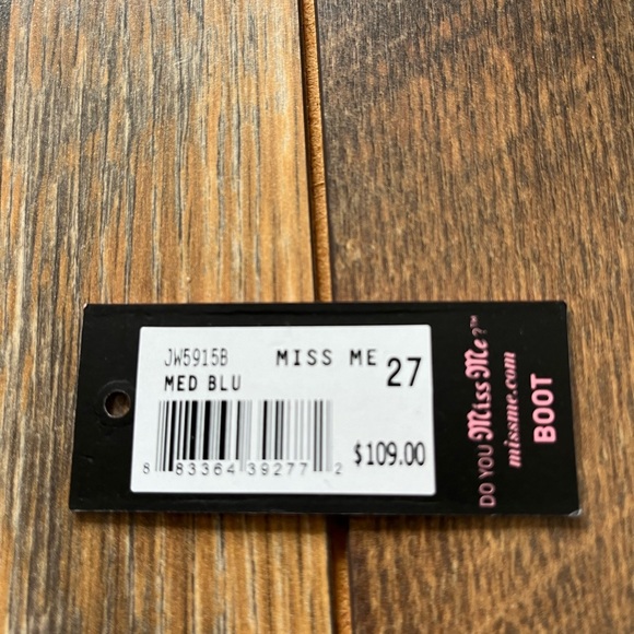 Miss Me Boot Cut jeans - Picture 11 of 12